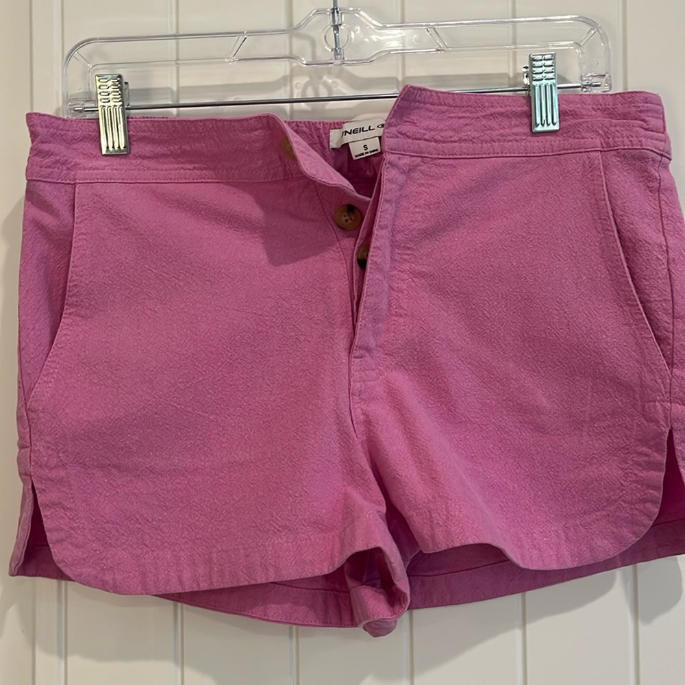 O’Neill surf Beachy size small pink shorts button down and elastic band waist